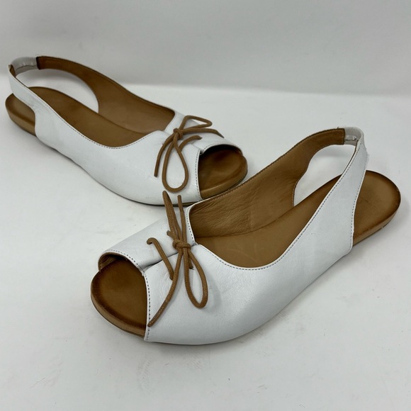 Bueno Keely sling back flat White Leather Sandals EU38 - Picture 8 of 11
